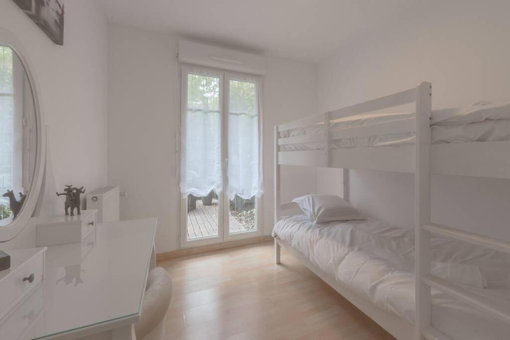 Garden Apartment Next To Disneyland بوسي سان جورْج المظهر الخارجي الصورة