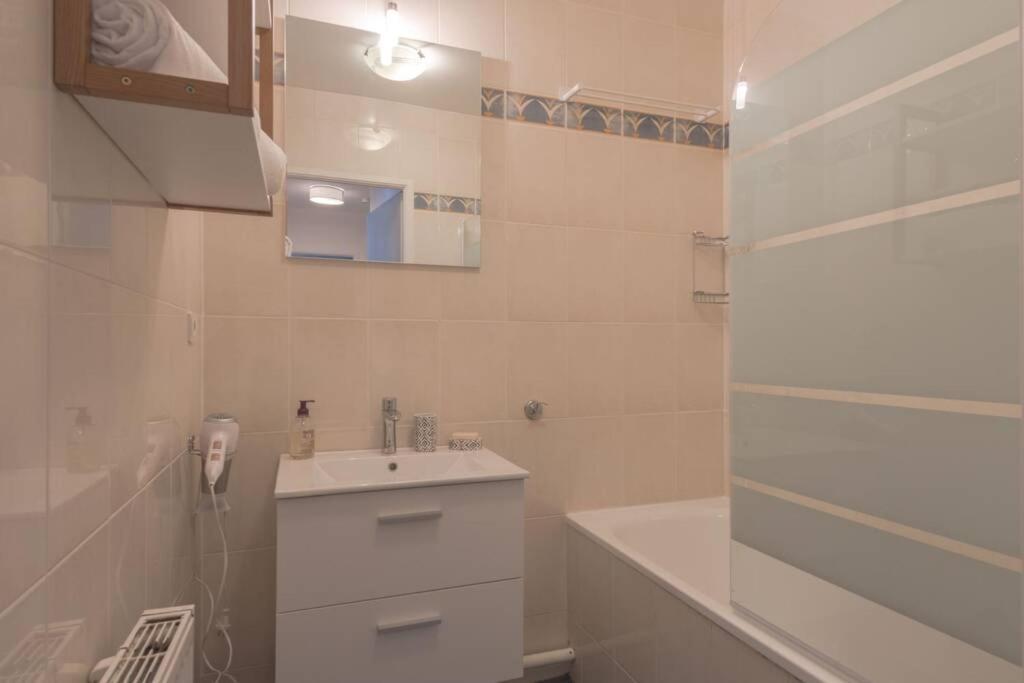 Garden Apartment Next To Disneyland بوسي سان جورْج المظهر الخارجي الصورة