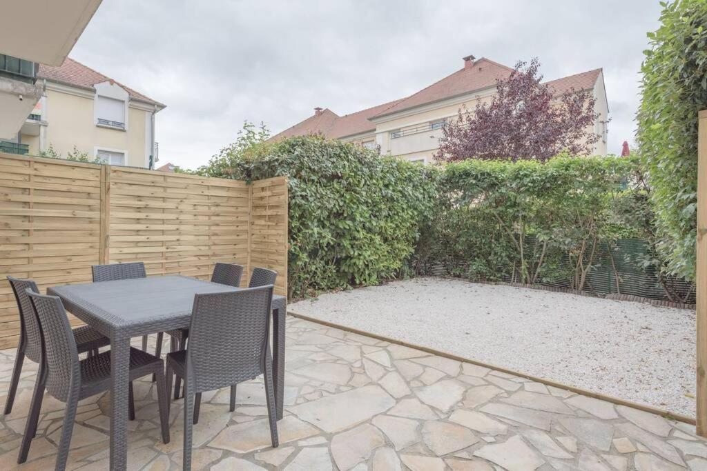 Garden Apartment Next To Disneyland بوسي سان جورْج المظهر الخارجي الصورة
